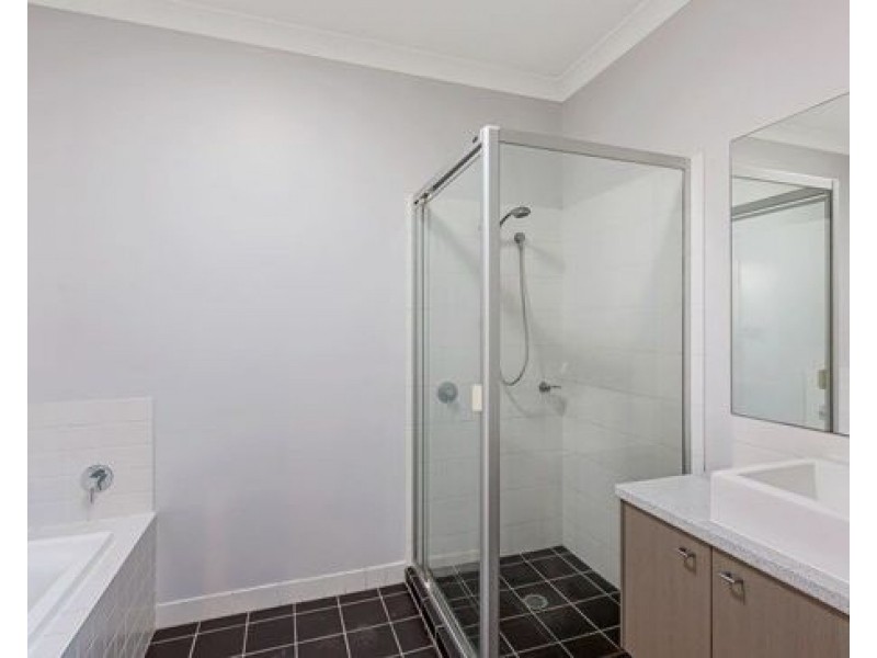 51 Watervale Parade, Wakerley QLD 4154