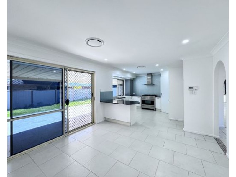 153 Hellawell Road, Sunnybank Hills QLD 4109