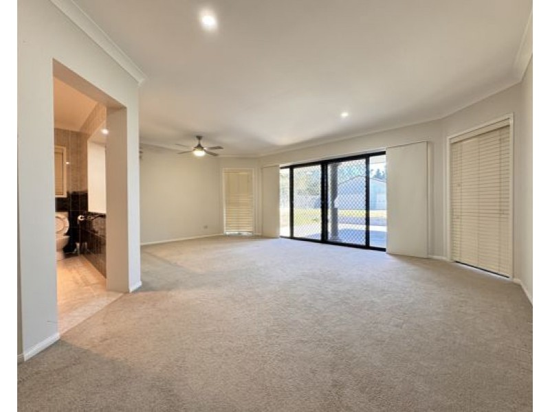 11-15 Eacham Court, Munruben QLD 4125