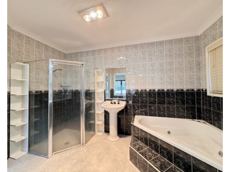 11-15 Eacham Court, Munruben QLD 4125