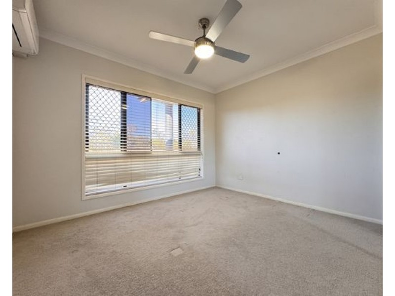 11-15 Eacham Court, Munruben QLD 4125