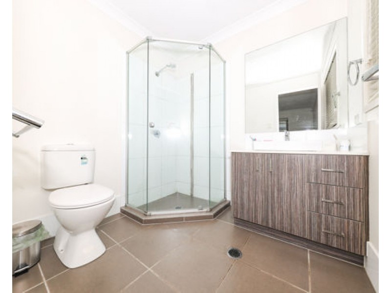 40 20 Kianawah Road South, Manly West QLD 4179
