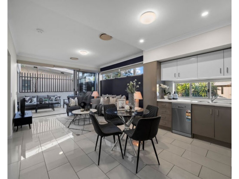 Unit 6/96 Dell Road, St Lucia QLD 4067