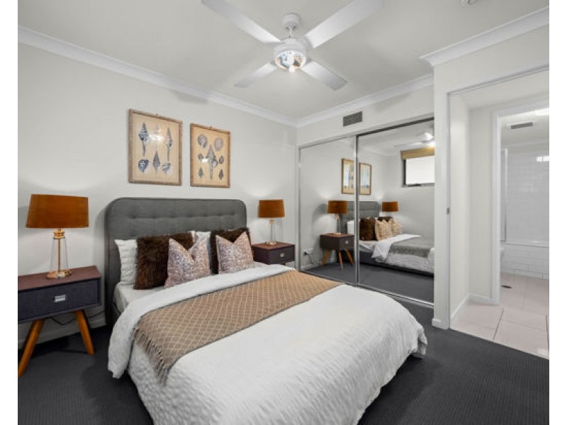 Unit 6/96 Dell Road, St Lucia QLD 4067