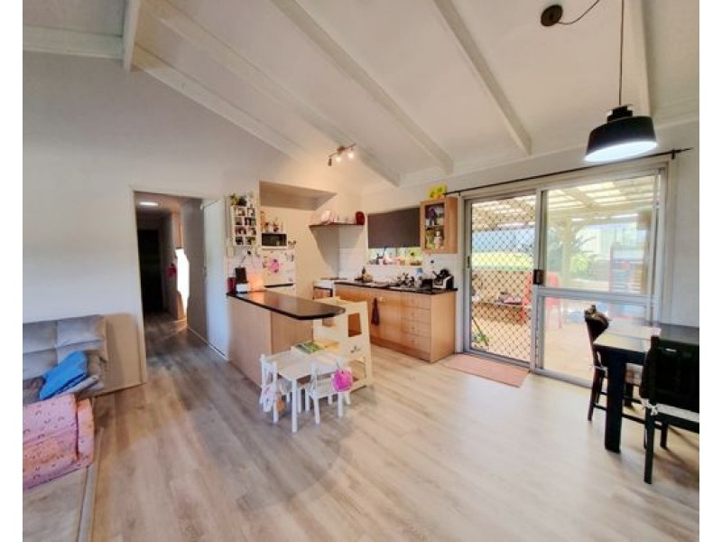 1 Hinchinbrook Ave, Bethania QLD 4205