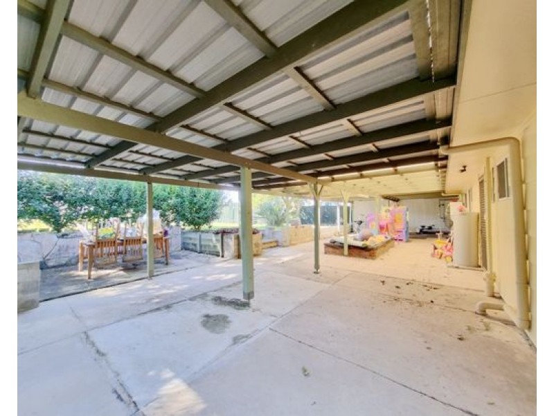 1 Hinchinbrook Ave, Bethania QLD 4205