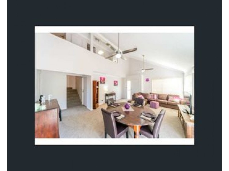 60 601 Pine Ridge Road, Coombabah QLD 4216