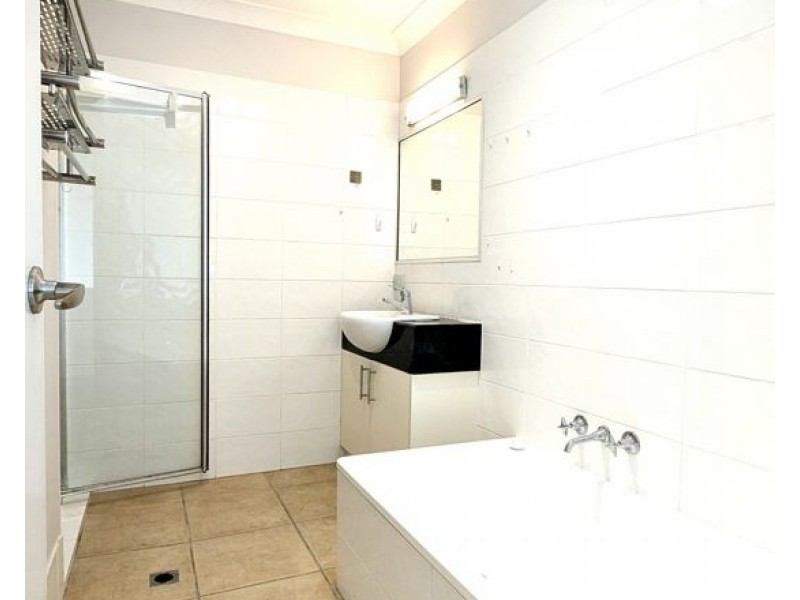 60 601 Pine Ridge Road, Coombabah QLD 4216