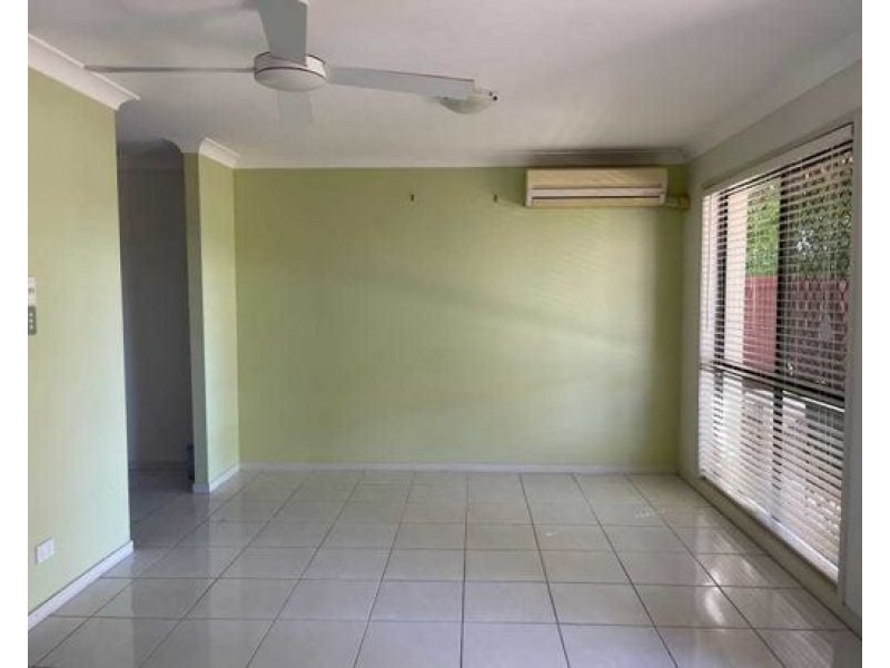 12 74 Plaza Street, Wynnum West QLD 4178