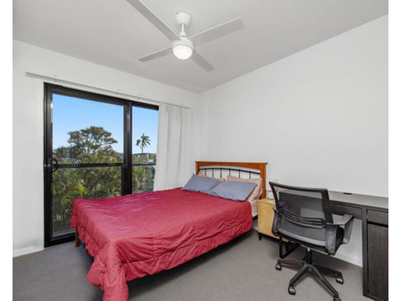 1/81 Minnie Street, Southport QLD 4215