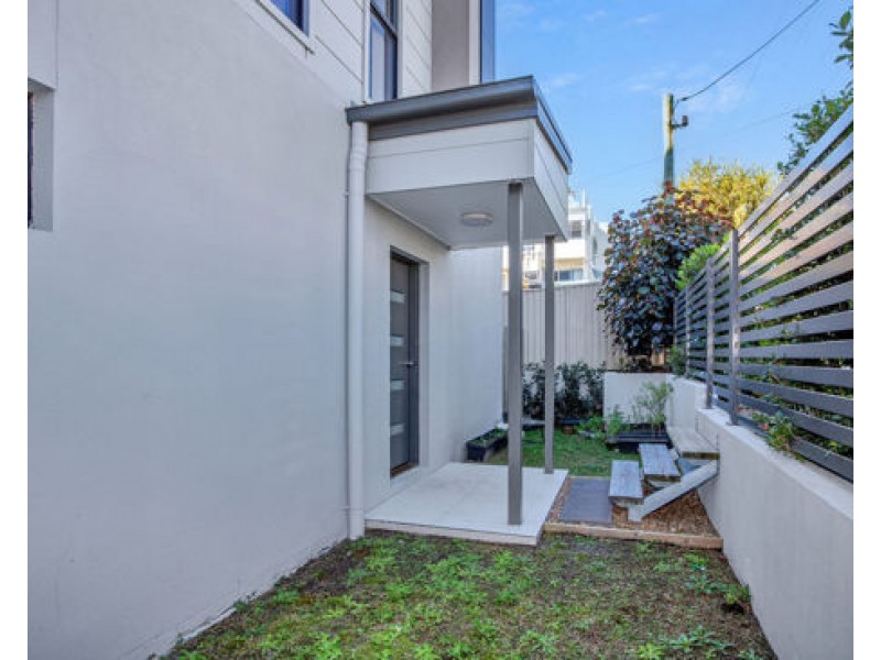 1/81 Minnie Street, Southport QLD 4215