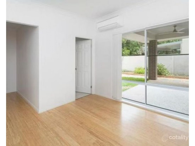 2/28 Compass Dive, Biggera Waters QLD 4216