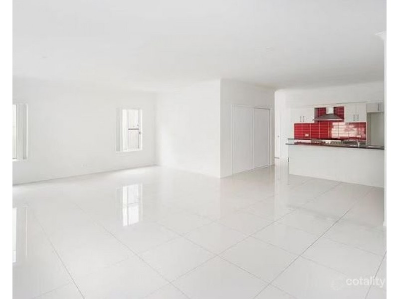 2/28 Compass Dive, Biggera Waters QLD 4216