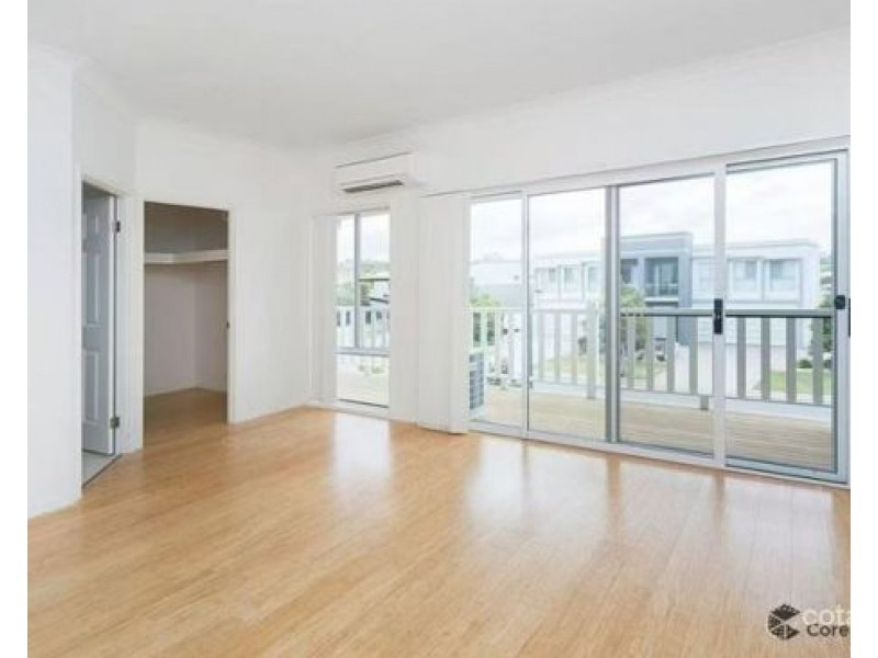 2/28 Compass Dive, Biggera Waters QLD 4216