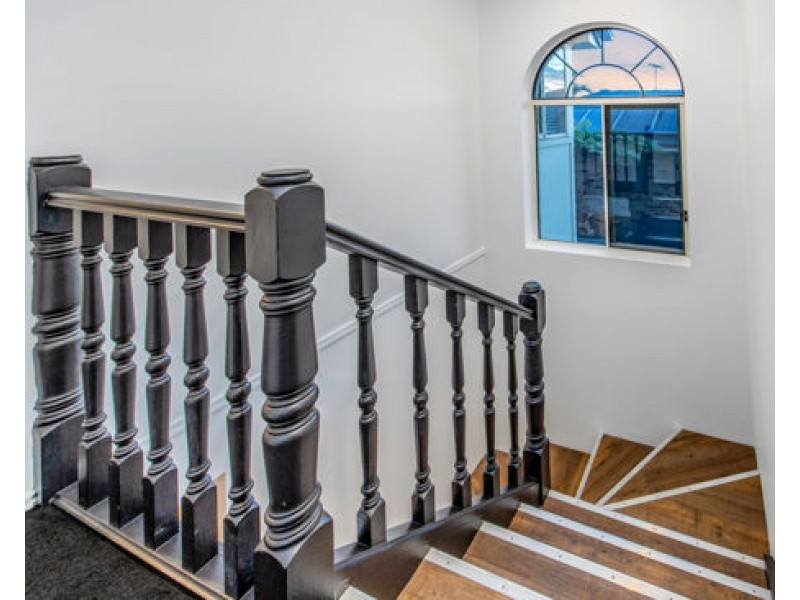 27 Grandview Place, Carindale QLD 4152