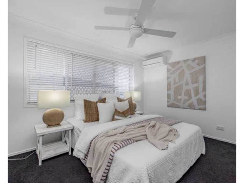 27 Grandview Place, Carindale QLD 4152