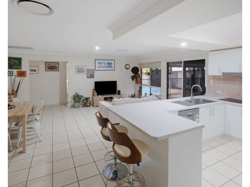 5 Benarkin Street, Forest Lake QLD 4078