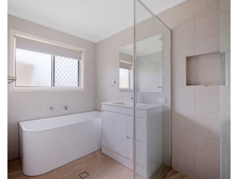 5 Benarkin Street, Forest Lake QLD 4078