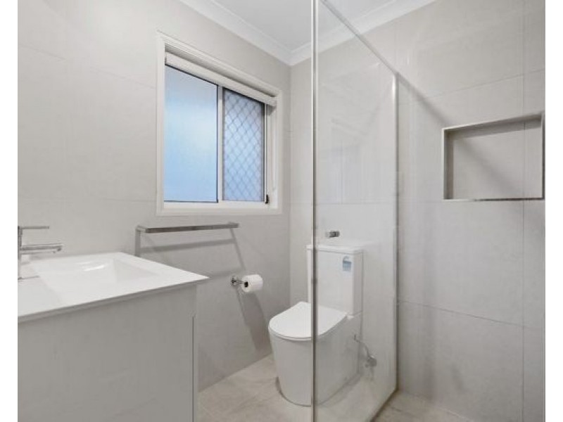 5 Benarkin Street, Forest Lake QLD 4078