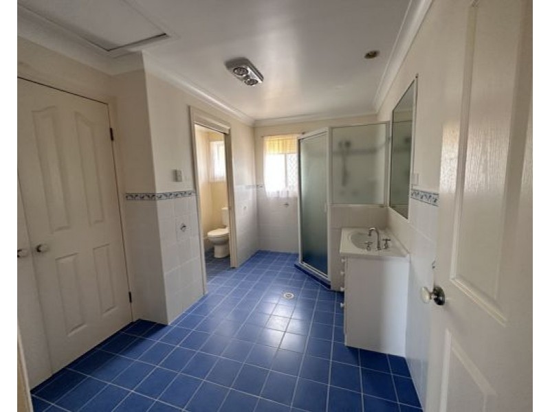 24 southerden, North Lakes QLD 4509