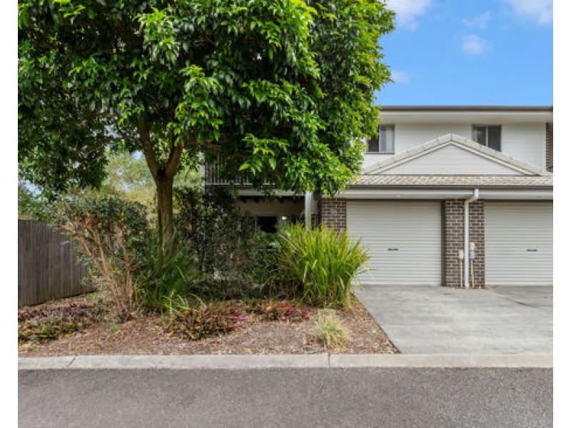 27/1 Gumview Street, Albany Creek QLD 4035