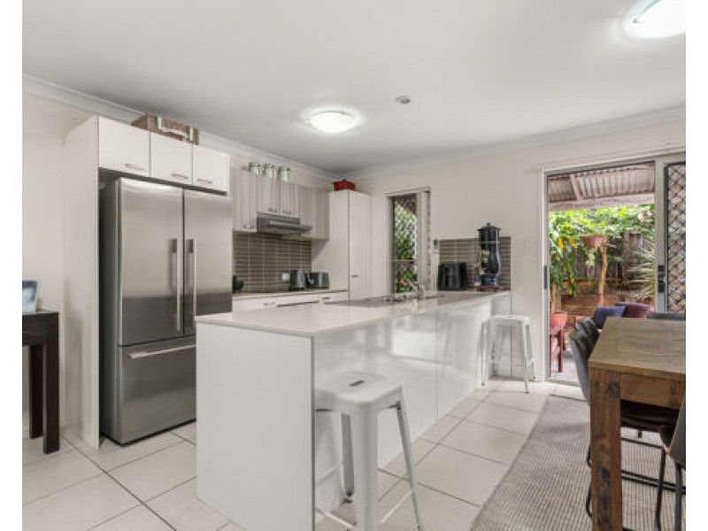 27/1 Gumview Street, Albany Creek QLD 4035