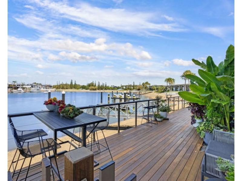 6/191 QUAY CIRCUIT, Newport QLD 4020