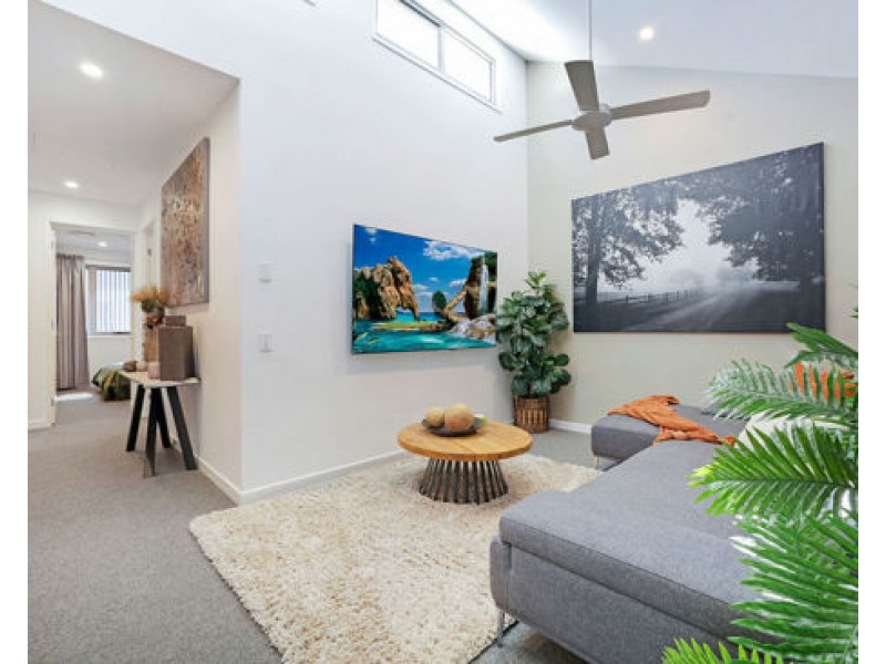 6/191 QUAY CIRCUIT, Newport QLD 4020