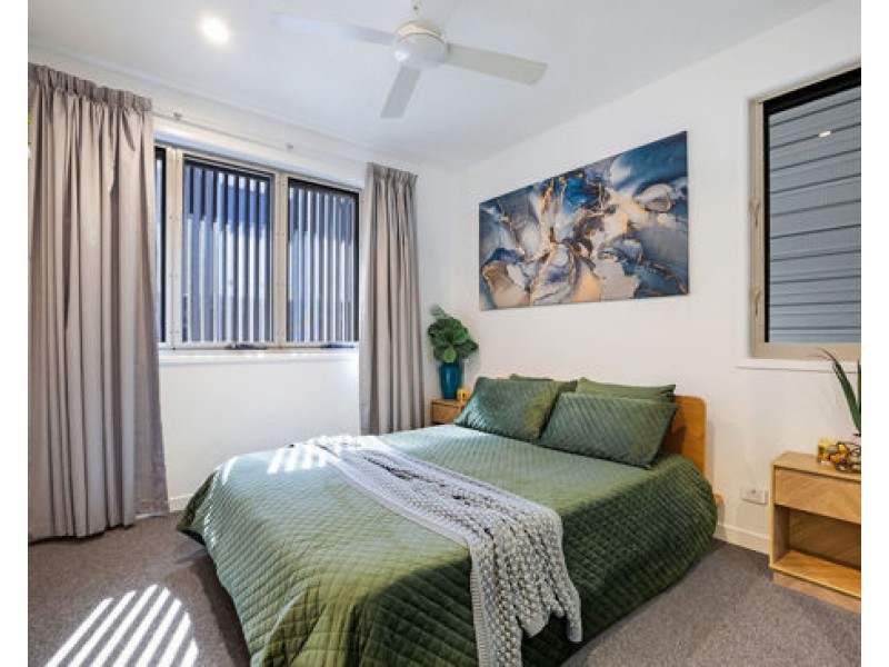 6/191 QUAY CIRCUIT, Newport QLD 4020