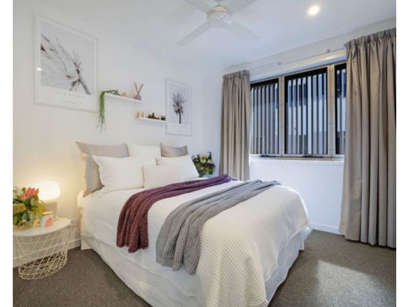 6/191 QUAY CIRCUIT, Newport QLD 4020