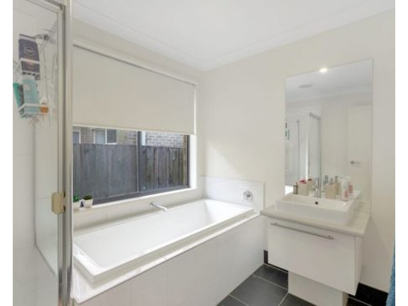 5 Olivia Close, Coomera QLD 4209