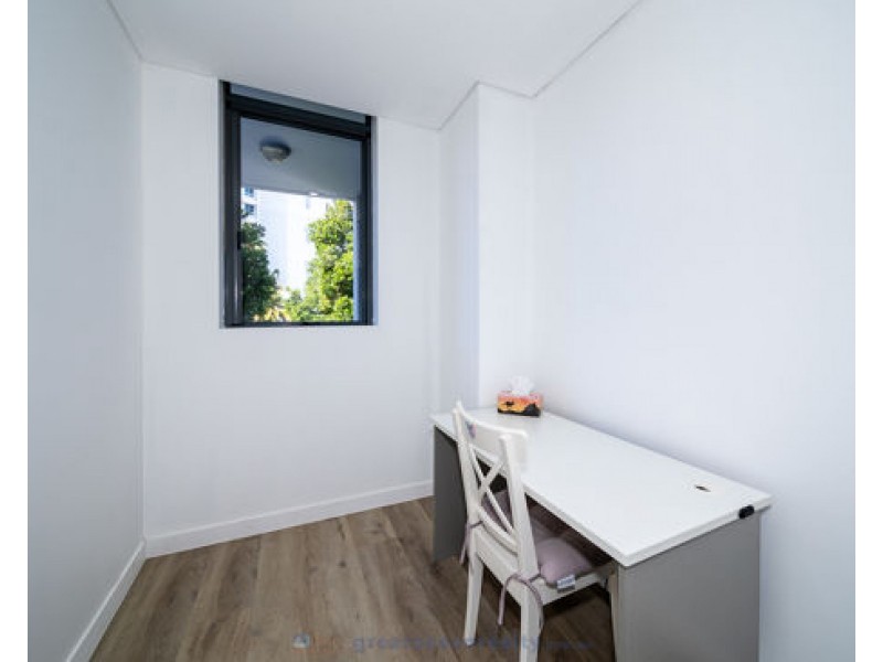 406/1 Aqua Street, Southport QLD 4215