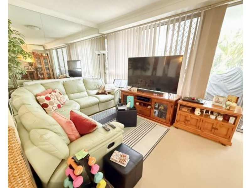 Unit 33/13-23 Bright Avenue, Labrador QLD 4215
