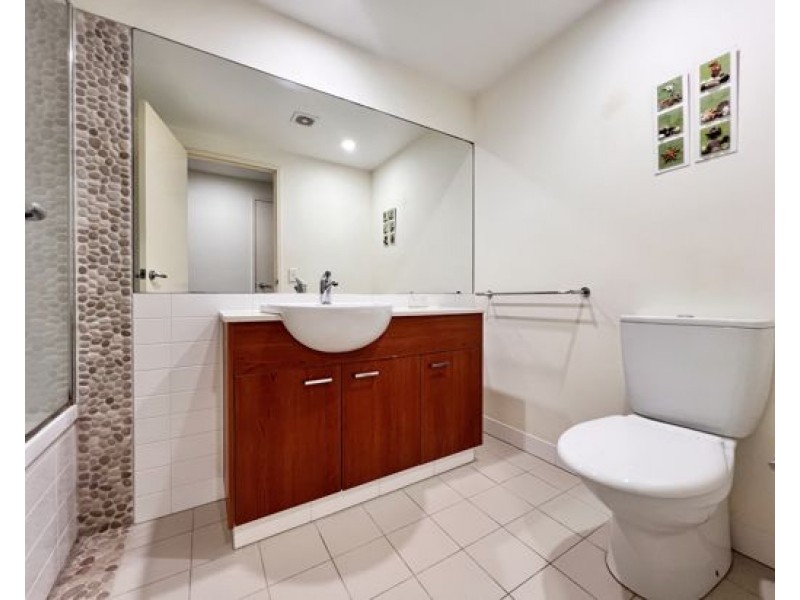 Unit 33/13-23 Bright Avenue, Labrador QLD 4215