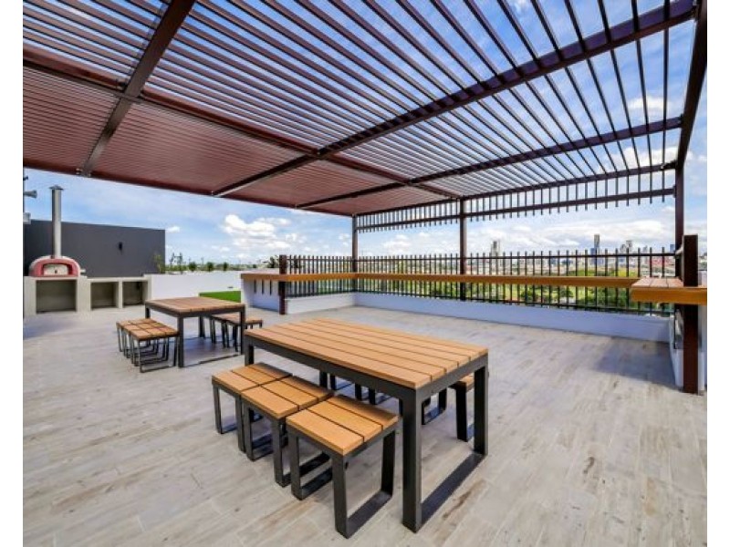 Unit 235 44-52 Grantson Street, Windsor QLD 4030