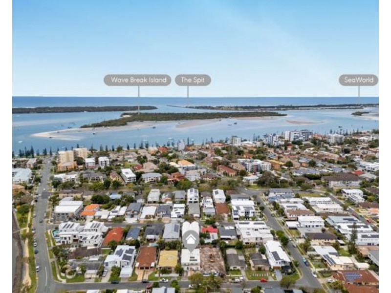 2/9 Matina Street, Biggera Waters QLD 4216