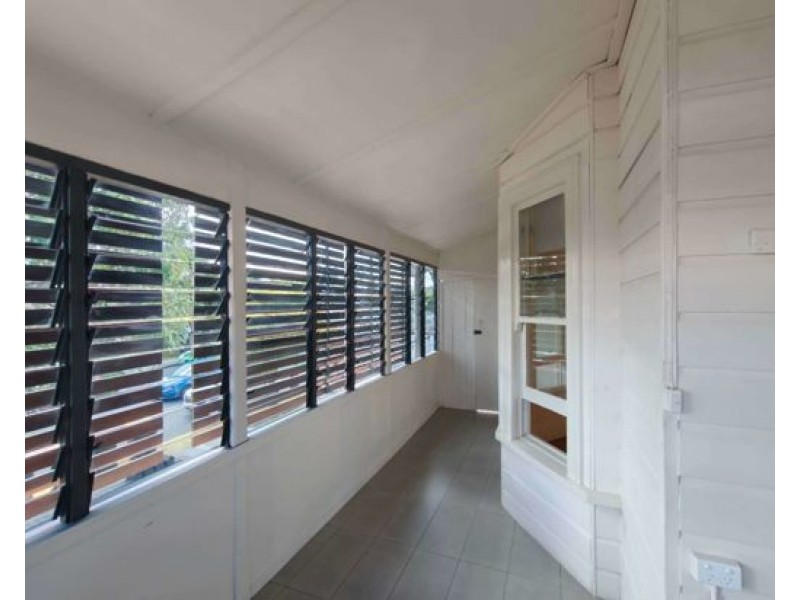 1/9 Elfin Street, East Brisbane QLD 4169