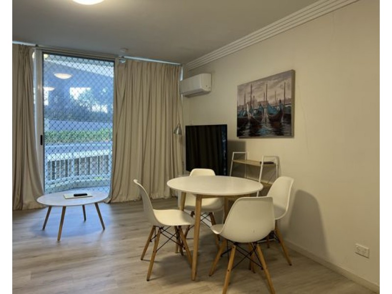 17 13-15 Anne Avenue, Broadbeach, Broadbeach QLD 4218