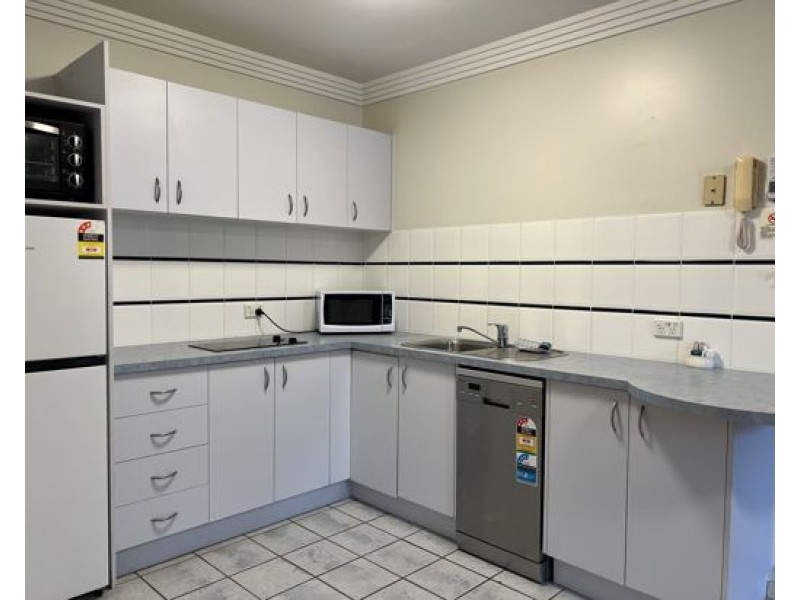 17 13-15 Anne Avenue, Broadbeach, Broadbeach QLD 4218