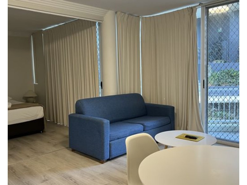 17 13-15 Anne Avenue, Broadbeach, Broadbeach QLD 4218