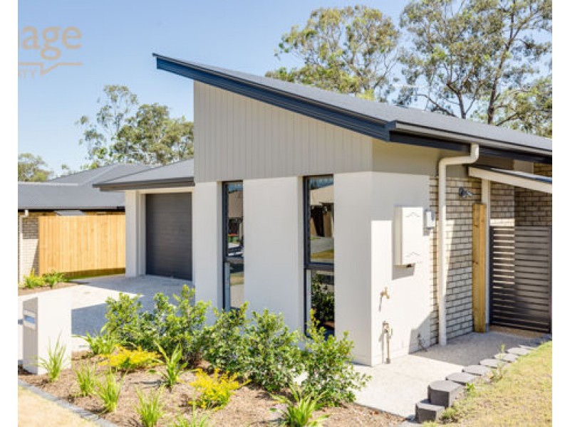 2/9 MILBROOK CRESCENT, Pimpama QLD 4209