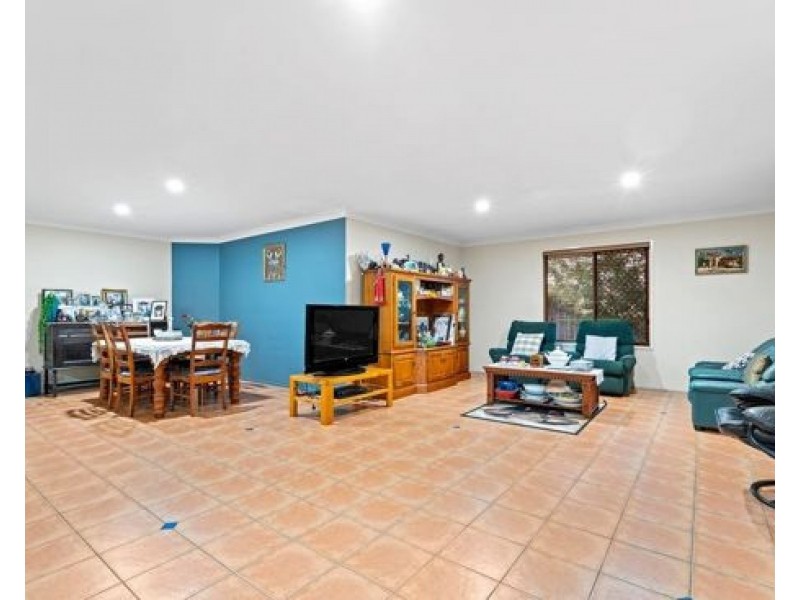 52 Harrison Crescent, Forest Lake QLD 4078