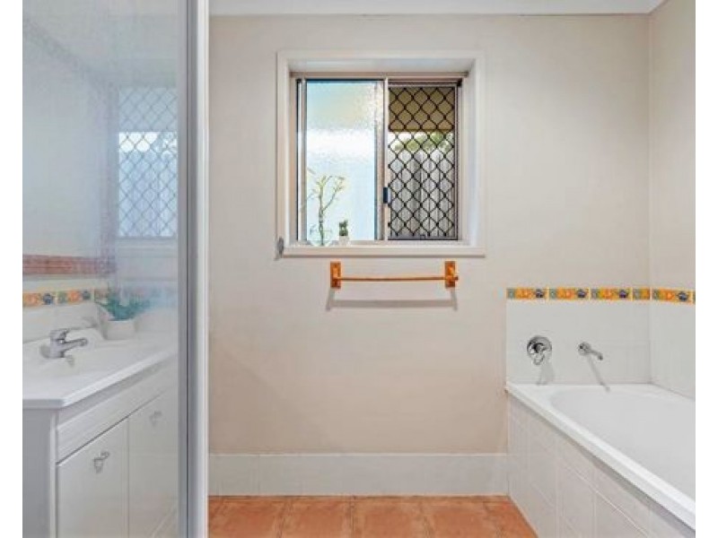 52 Harrison Crescent, Forest Lake QLD 4078