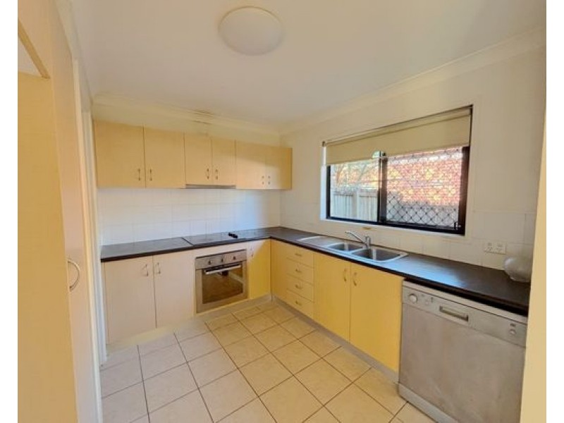 Unit 104, 18 Loganlea Street, Waterford West QLD 4133