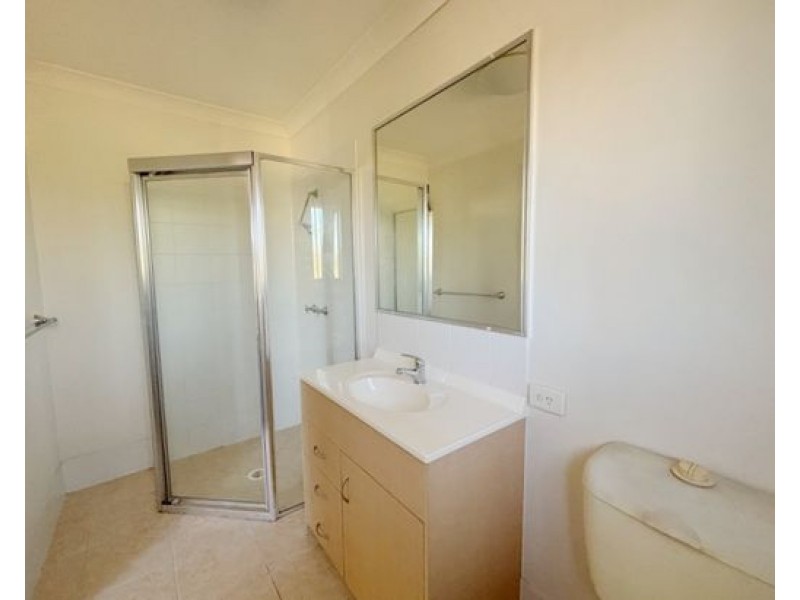 Unit 104, 18 Loganlea Street, Waterford West QLD 4133
