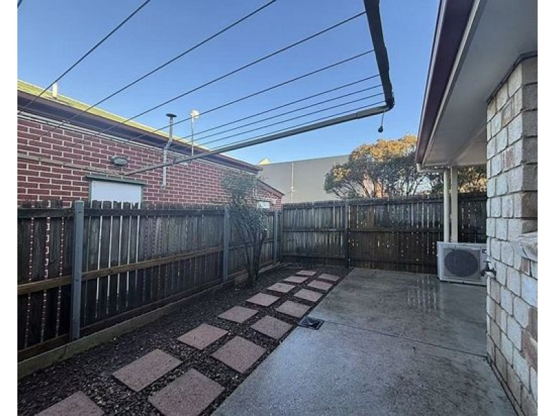Unit 104, 18 Loganlea Street, Waterford West QLD 4133