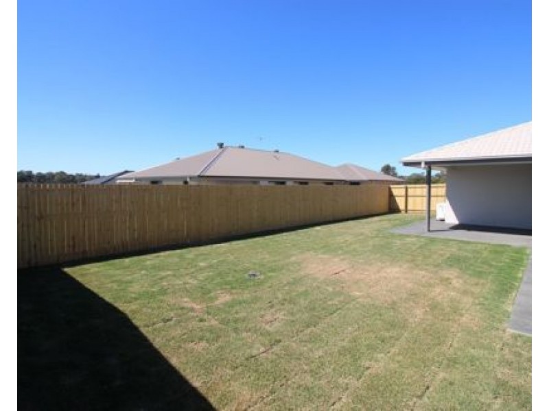 61 CLEARWATER STREET, Bethania QLD 4205