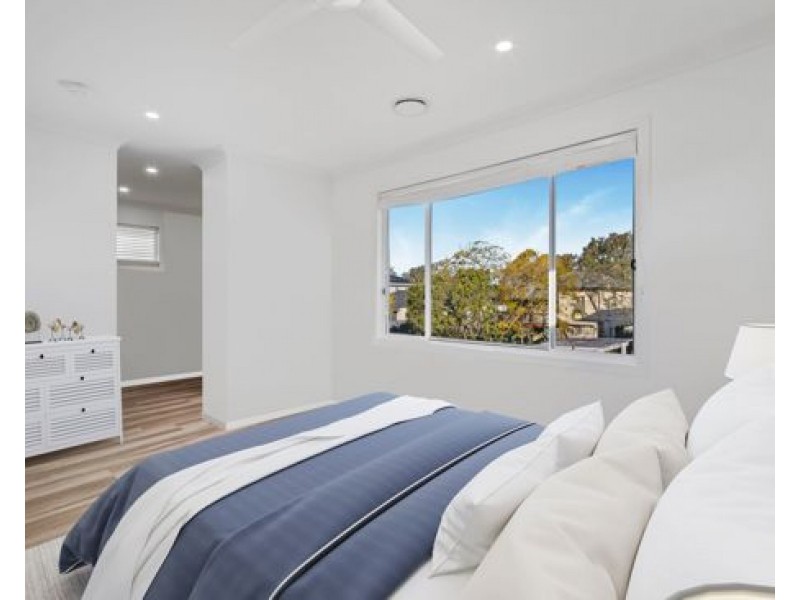 22 California Road, Oxley QLD 4075