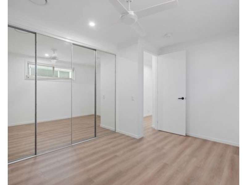 22 California Road, Oxley QLD 4075