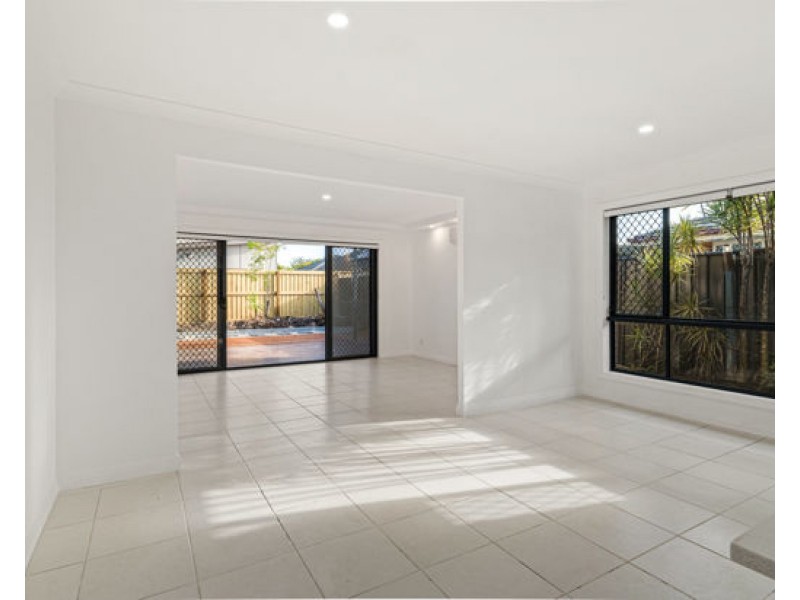 28 Collingrove Circuit, Pimpama QLD 4209
